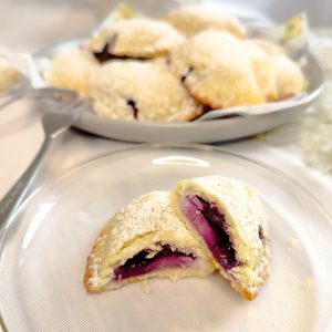 Sauerrahmplätzchen fruchtig gefüllt