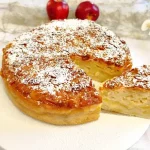 Buttermilchkuchen mit Apfel und Mandelkruste